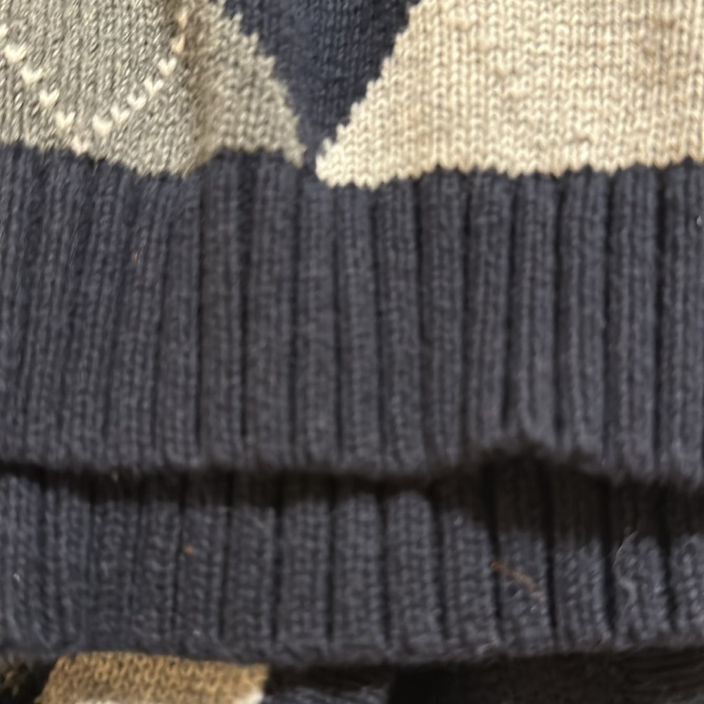 Brandy Melville Blue and Gray Argyle Sweater Vest - Picture 4 of 4